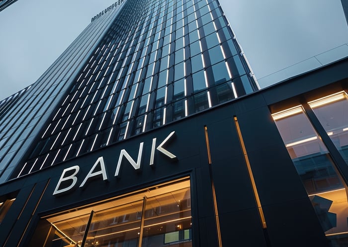 Financial-industry-bank-1140x810