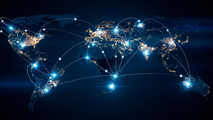 Global-network-partners-140x810