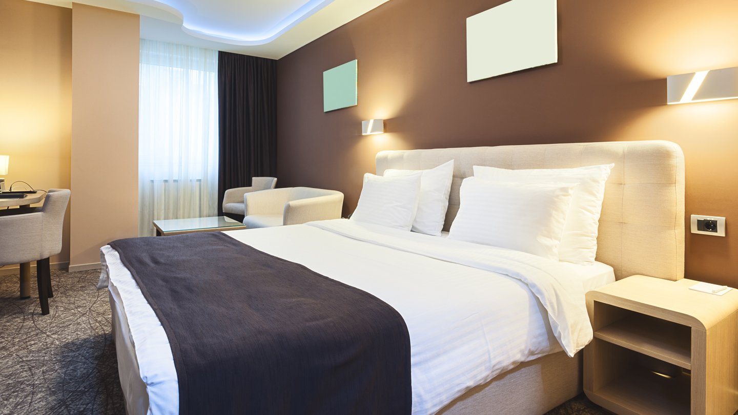 hotel-room-1140x810
