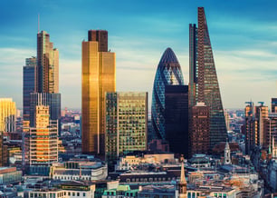london-city-140x810