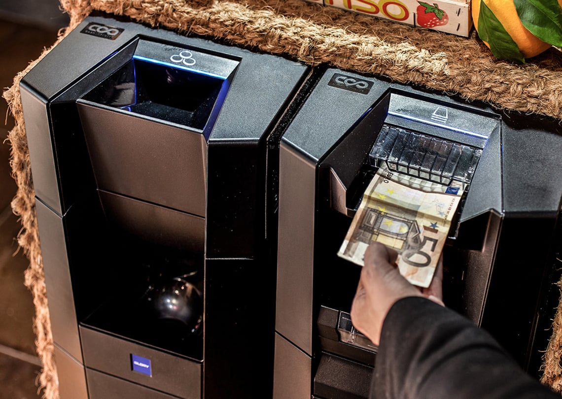 retail-point-of-sale-cash-automation-1140x810-