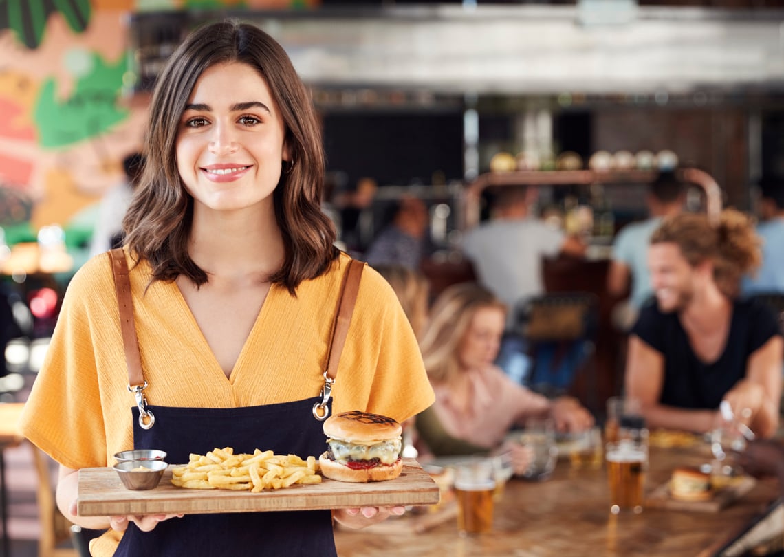 serving-restaurant-food-1140x810