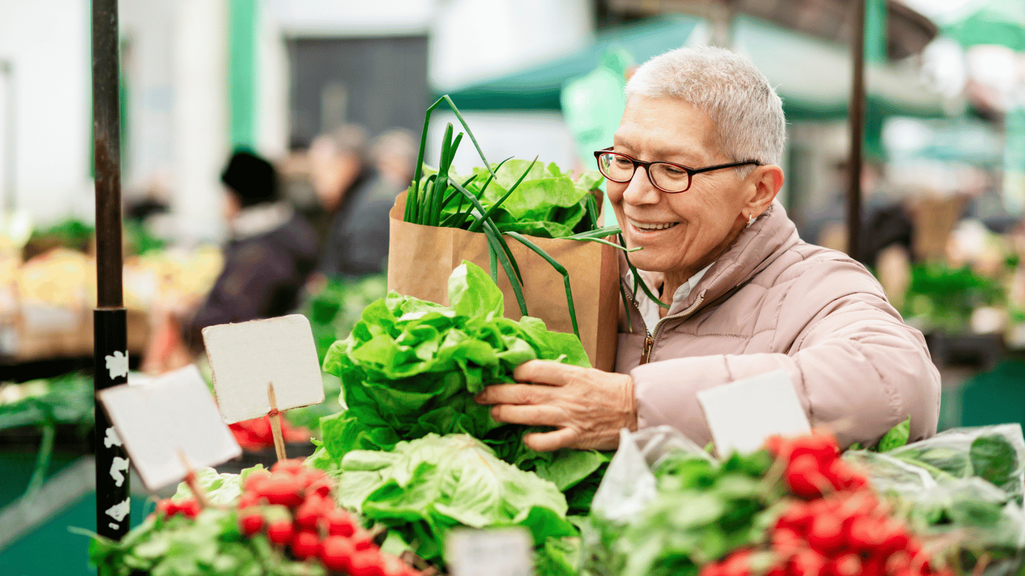 Grocery_woman_1440x810