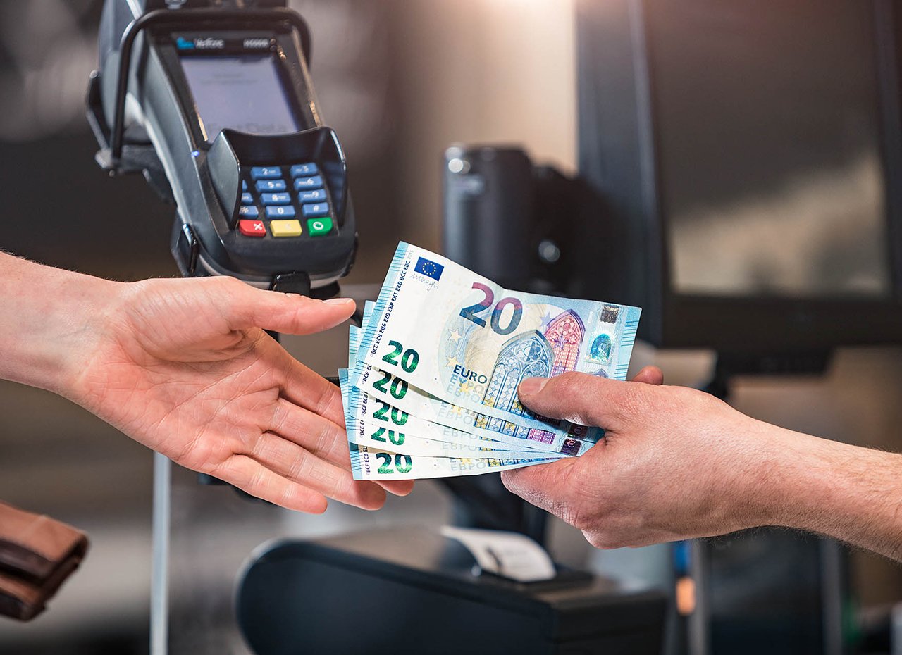 GLORY_CashBack_1280x930_De